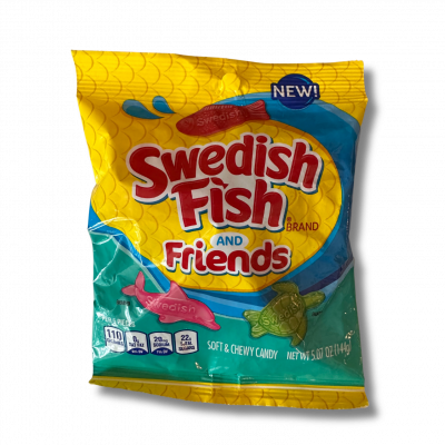 Mit Swedish Fish and Friends erhältst du eine lustige und köstliche Mischung aus verschiedenen Meereskreaturen in Form von Fruchtgummi. Jeder Biss ist eine Geschmacksexplosion und ein Meer an Spaß. […] - Breddas Hemp & Sweets Company Wuppertal